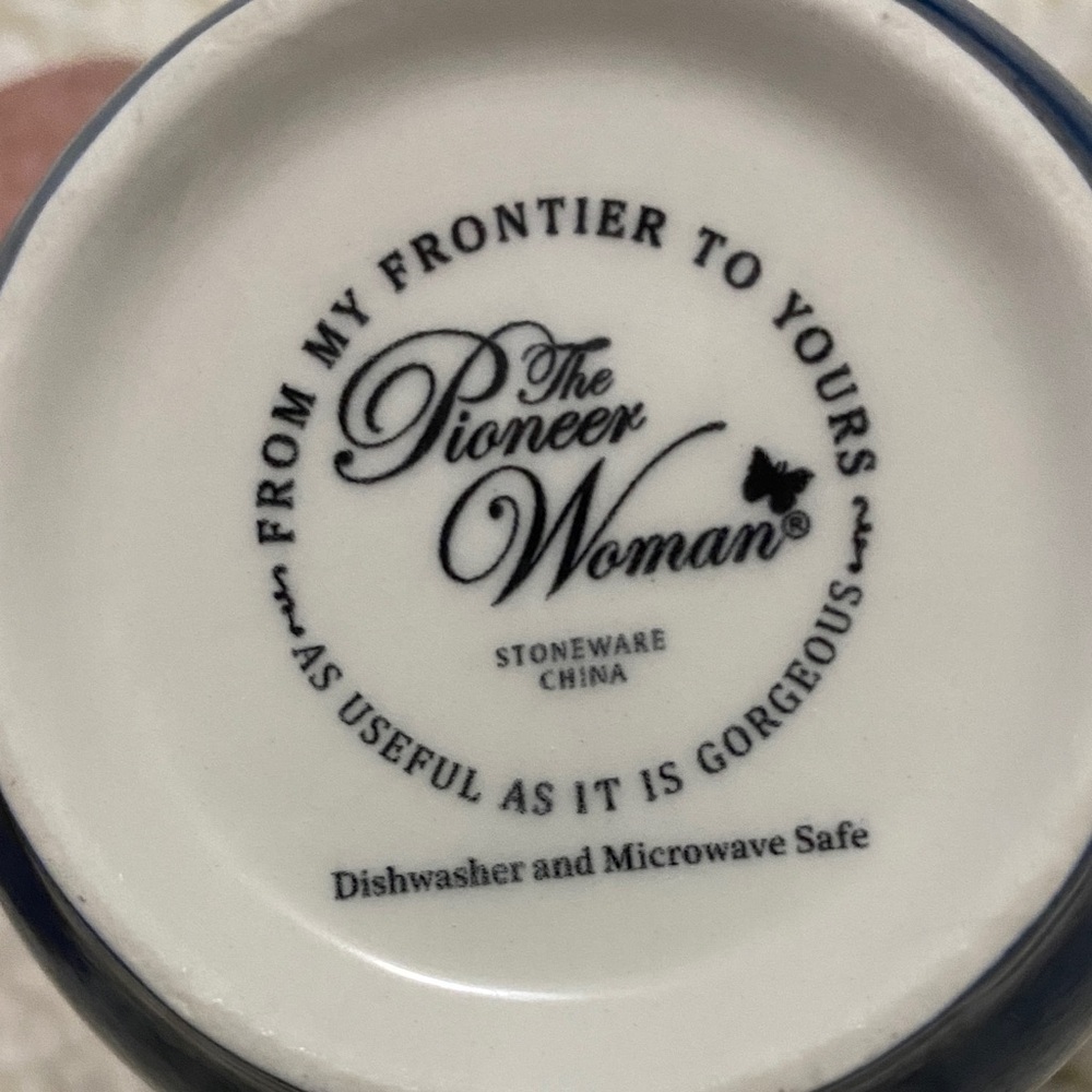 The Pioneer Woman Floral Mug with Navy Handle - Picture 2 of 16